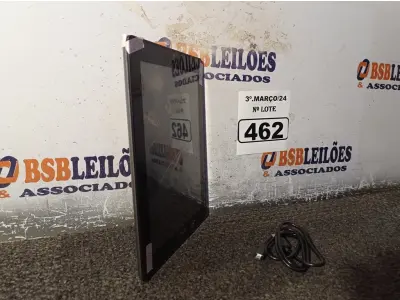 LOTE 462 - 01 TABLET MARCA POSITIVO COM CABO. (NO ESTADO) ATENÇÃO! FAZER A VISITAÇÃO ANTES DE ARREMATAR, NÃO SABEMOS SE FUNCIONA. LEILÃO NÃO TEM GARANTIA E NEM DEVOLUÇÃO, SUJEITO A POSSÍVEIS AVARIAS VISÍVEIS/OCULTAS E/OU AUSÊNCIA DE COMPONENTES.