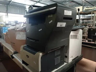 LOTE 292 - 03 IMPRESSORAS MARCAS E MODELOS DIVERSOS PARA RETIRADA DE PEÇAS. (NO ESTADO) ATENÇÃO! FAZER A VISITAÇÃO ANTES DE ARREMATAR, NÃO SABEMOS SE FUNCIONA. LEILÃO NÃO TEM GARANTIA E NEM DEVOLUÇÃO, SUJEITO A POSSÍVEIS AVARIAS VISÍVEIS/OCULTAS E/OU AUSÊNCIA DE COMPONENTES.