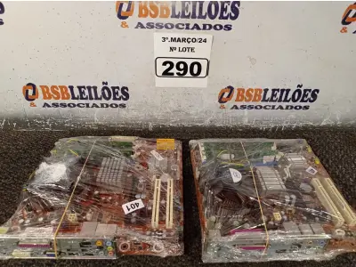 LOTE 290 - 02 PLACAS MÃE MARCAS E MODELOS DIVERSOS. (NO ESTADO) ATENÇÃO! FAZER A VISITAÇÃO ANTES DE ARREMATAR, NÃO SABEMOS SE FUNCIONA. LEILÃO NÃO TEM GARANTIA E NEM DEVOLUÇÃO, SUJEITO A POSSÍVEIS AVARIAS VISÍVEIS/OCULTAS E/OU AUSÊNCIA DE COMPONENTES.