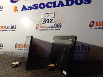 LOTE 492 - 02 TABLETS MARCAS E MODELOS DIVERSOS. (NO ESTADO) ATENÇÃO! FAZER A VISITAÇÃO ANTES DE ARREMATAR, NÃO SABEMOS SE FUNCIONA. LEILÃO NÃO TEM GARANTIA E NEM DEVOLUÇÃO, SUJEITO A POSSÍVEIS AVARIAS VISÍVEIS/OCULTAS E/OU AUSÊNCIA DE COMPONENTES.