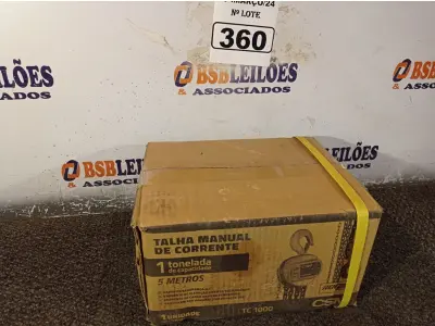 LOTE 360 - 01 TALHA MANUAL DE CORRENTE 1 TONELADA DE CAPACIDADE E 05 METROS MODELO: TC1000 CSM RENTAL PRO. (NOVO). (NO ESTADO) ATENÇÃO! FAZER A VISITAÇÃO ANTES DE ARREMATAR, NÃO SABEMOS SE FUNCIONA. LEILÃO NÃO TEM GARANTIA E NEM DEVOLUÇÃO, SUJEITO A POSSÍVEIS AVARIAS VISÍVEIS/OCULTAS E/OU AUSÊNCIA DE COMPONENTES.