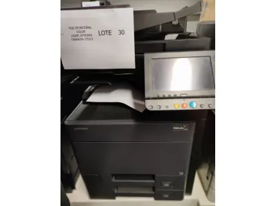 LOTE 030 - 01 MULTIFUNCIONAL COLOR LASER_KYOCERA TASKALFA 2552CI. (NO ESTADO)
