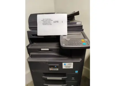 LOTE 001 - 01 MULTIFUNCIONAL MONO LASER KYOCERA TASKALFA 3010I + GRAMPEADOR 50 FLS + GABINETE COM RODAS (NO ESTADO)