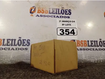 LOTE 354 - 01 BATERIA 20V DE 5AH MARCA DEWALT. (NOVO). (NO ESTADO) ATENÇÃO! FAZER A VISITAÇÃO ANTES DE ARREMATAR, NÃO SABEMOS SE FUNCIONA. LEILÃO NÃO TEM GARANTIA E NEM DEVOLUÇÃO, SUJEITO A POSSÍVEIS AVARIAS VISÍVEIS/OCULTAS E/OU AUSÊNCIA DE COMPONENTES.