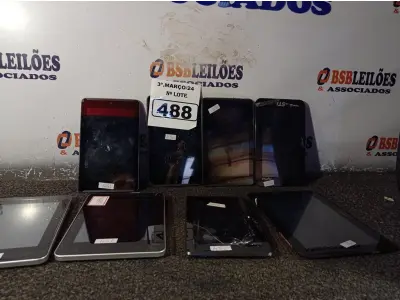 LOTE 488 - 08 TABLETS MARCAS E MODELOS DIVERSOS PARA RETIRADA DE PEÇAS. (NO ESTADO) ATENÇÃO! FAZER A VISITAÇÃO ANTES DE ARREMATAR, NÃO SABEMOS SE FUNCIONA. LEILÃO NÃO TEM GARANTIA E NEM DEVOLUÇÃO, SUJEITO A POSSÍVEIS AVARIAS VISÍVEIS/OCULTAS E/OU AUSÊNCIA DE COMPONENTES.