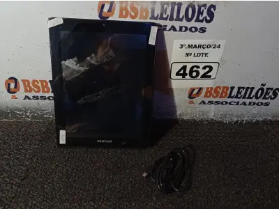 LOTE 462 - 01 TABLET MARCA POSITIVO COM CABO. (NO ESTADO) ATENÇÃO! FAZER A VISITAÇÃO ANTES DE ARREMATAR, NÃO SABEMOS SE FUNCIONA. LEILÃO NÃO TEM GARANTIA E NEM DEVOLUÇÃO, SUJEITO A POSSÍVEIS AVARIAS VISÍVEIS/OCULTAS E/OU AUSÊNCIA DE COMPONENTES.
