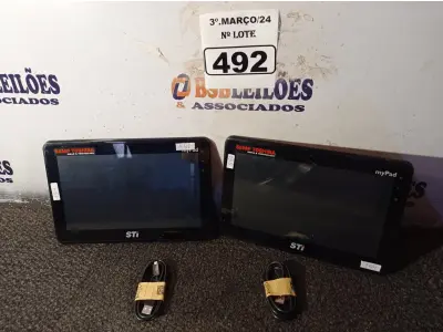 LOTE 492 - 02 TABLETS MARCAS E MODELOS DIVERSOS. (NO ESTADO) ATENÇÃO! FAZER A VISITAÇÃO ANTES DE ARREMATAR, NÃO SABEMOS SE FUNCIONA. LEILÃO NÃO TEM GARANTIA E NEM DEVOLUÇÃO, SUJEITO A POSSÍVEIS AVARIAS VISÍVEIS/OCULTAS E/OU AUSÊNCIA DE COMPONENTES.