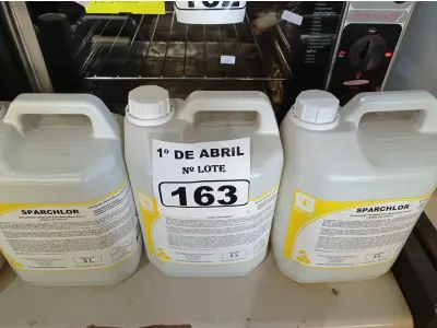 LOTE 163 - 20 LITROS DE DESINFETANTE HOSPITALAR PARA SUPERFÍCIES FIXAS E ARTIGOS NÃO CRÍTICOS.  (NO ESTADO) ATENÇÃO! FAZER A VISITAÇÃO ANTES DE ARREMATAR, NÃO SABEMOS SE FUNCIONA. LEILÃO NÃO TEM GARANTIA E NEM DEVOLUÇÃO, SUJEITO A POSSÍVEIS AVARIAS VISÍVEIS/OCULTAS E/OU AUSÊNCIA DE COMPONENTES.