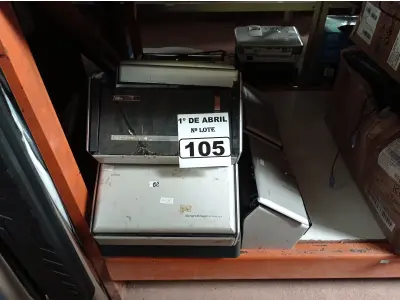 LOTE 105 - 08 SCANNERS MARCAS E MODELOS DIVERSOS PARA RETIRADA DE PEÇAS. (NO ESTADO) ATENÇÃO! FAZER A VISITAÇÃO ANTES DE ARREMATAR, NÃO SABEMOS SE FUNCIONA. LEILÃO NÃO TEM GARANTIA E NEM DEVOLUÇÃO, SUJEITO A POSSÍVEIS AVARIAS VISÍVEIS/OCULTAS E/OU AUSÊNCIA DE COMPONENTES.