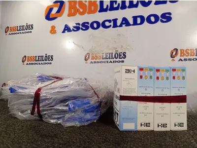 LOTE 017 - 10 MÁSCARAS DE PROTEÇÃO E 04 TERMÔMETROS DIGITAIS. (NO ESTADO) ATENÇÃO! FAZER A VISITAÇÃO ANTES DE ARREMATAR, NÃO SABEMOS SE FUNCIONA. LEILÃO NÃO TEM GARANTIA E NEM DEVOLUÇÃO, SUJEITO A POSSÍVEIS AVARIAS VISÍVEIS/OCULTAS E/OU AUSÊNCIA DE COMPONENTES.