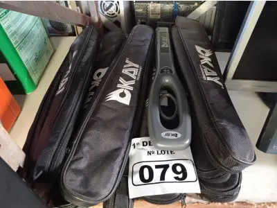 LOTE 079 - 10 DETECTORES DE METAIS. (NO ESTADO) ATENÇÃO! FAZER A VISITAÇÃO ANTES DE ARREMATAR, NÃO SABEMOS SE FUNCIONA. LEILÃO NÃO TEM GARANTIA E NEM DEVOLUÇÃO, SUJEITO A POSSÍVEIS AVARIAS VISÍVEIS/OCULTAS E/OU AUSÊNCIA DE COMPONENTES.