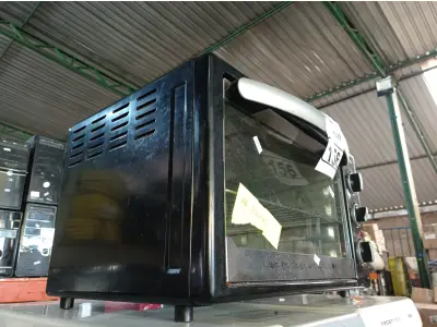 LOTE 156 - 01 FORNO ELÉTRICO MARCA PHILCO. (NO ESTADO) ATENÇÃO! FAZER A VISITAÇÃO ANTES DE ARREMATAR, NÃO SABEMOS SE FUNCIONA. LEILÃO NÃO TEM GARANTIA E NEM DEVOLUÇÃO, SUJEITO A POSSÍVEIS AVARIAS VISÍVEIS/OCULTAS E/OU AUSÊNCIA DE COMPONENTES.