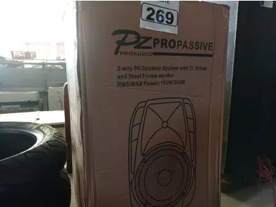 LOTE 269 - 01 CAIXA DE SOM PZ PROPASSIVE MODELO PX-12. (NO ESTADO) ATENÇÃO! FAZER A VISITAÇÃO ANTES DE ARREMATAR, NÃO SABEMOS SE FUNCIONA. LEILÃO NÃO TEM GARANTIA E NEM DEVOLUÇÃO, SUJEITO A POSSÍVEIS AVARIAS VISÍVEIS/OCULTAS E/OU AUSÊNCIA DE COMPONENTES.