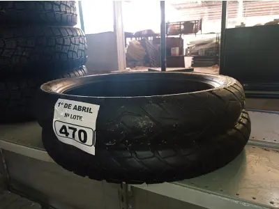 LOTE 470 - 02 PNEUS DE MOTO USADOS 100/90/19 E 90/90/21. (NO ESTADO) ATENÇÃO! FAZER A VISITAÇÃO ANTES DE ARREMATAR, NÃO SABEMOS SE FUNCIONA. LEILÃO NÃO TEM GARANTIA E NEM DEVOLUÇÃO, SUJEITO A POSSÍVEIS AVARIAS VISÍVEIS/OCULTAS E/OU AUSÊNCIA DE COMPONENTES.