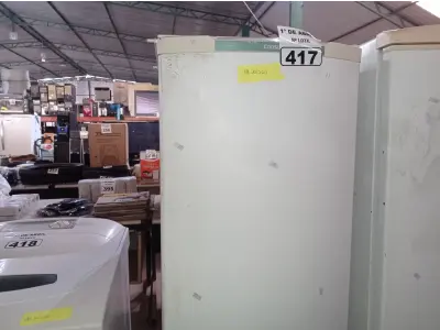 LOTE 417 - 01 GELADEIRA MARCA CÔNSUL 220V. (NO ESTADO) ATENÇÃO! FAZER A VISITAÇÃO ANTES DE ARREMATAR, NÃO SABEMOS SE FUNCIONA. LEILÃO NÃO TEM GARANTIA E NEM DEVOLUÇÃO, SUJEITO A POSSÍVEIS AVARIAS VISÍVEIS/OCULTAS E/OU AUSÊNCIA DE COMPONENTES.