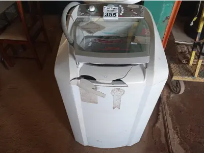 LOTE 355 - 01 MÁQUINA DE LAVAR MARCA COLORMAQ 11,5KG 220V. (NO ESTADO) ATENÇÃO! FAZER A VISITAÇÃO ANTES DE ARREMATAR, NÃO SABEMOS SE FUNCIONA. LEILÃO NÃO TEM GARANTIA E NEM DEVOLUÇÃO, SUJEITO A POSSÍVEIS AVARIAS VISÍVEIS/OCULTAS E/OU AUSÊNCIA DE COMPONENTES.