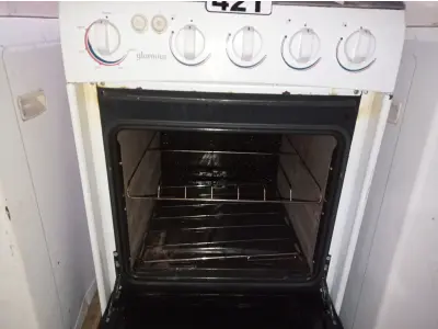 LOTE 421 - 01 FOGÃO A GÁS 04 BOCAS MARCA DAKO. (NO ESTADO) ATENÇÃO! FAZER A VISITAÇÃO ANTES DE ARREMATAR, NÃO SABEMOS SE FUNCIONA. LEILÃO NÃO TEM GARANTIA E NEM DEVOLUÇÃO, SUJEITO A POSSÍVEIS AVARIAS VISÍVEIS/OCULTAS E/OU AUSÊNCIA DE COMPONENTES.