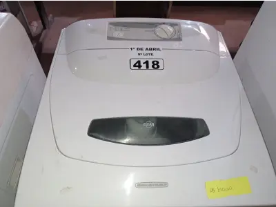 LOTE 418 - 01 LAVADORA MARCA BRASTEMP 220V. (NO ESTADO) ATENÇÃO! FAZER A VISITAÇÃO ANTES DE ARREMATAR, NÃO SABEMOS SE FUNCIONA. LEILÃO NÃO TEM GARANTIA E NEM DEVOLUÇÃO, SUJEITO A POSSÍVEIS AVARIAS VISÍVEIS/OCULTAS E/OU AUSÊNCIA DE COMPONENTES.