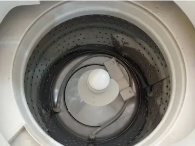 LOTE 504 - 01 LAVADORA AUTO AQUECIMENTO MARCA BRASTEMP 127V. (NO ESTADO) ATENÇÃO! FAZER A VISITAÇÃO ANTES DE ARREMATAR, NÃO SABEMOS SE FUNCIONA. LEILÃO NÃO TEM GARANTIA E NEM DEVOLUÇÃO, SUJEITO A POSSÍVEIS AVARIAS VISÍVEIS/OCULTAS E/OU AUSÊNCIA DE COMPONENTES.