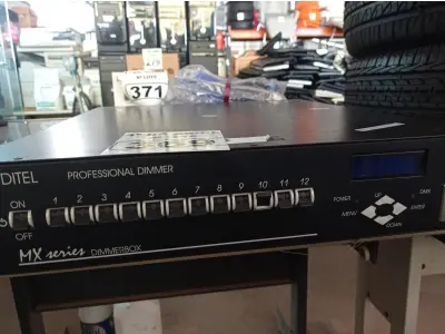 LOTE 369 - 01 APARELHO DIMMERBOX DIGITAL. (NO ESTADO) ATENÇÃO! FAZER A VISITAÇÃO ANTES DE ARREMATAR, NÃO SABEMOS SE FUNCIONA. LEILÃO NÃO TEM GARANTIA E NEM DEVOLUÇÃO, SUJEITO A POSSÍVEIS AVARIAS VISÍVEIS/OCULTAS E/OU AUSÊNCIA DE COMPONENTES.