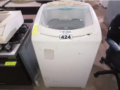 LOTE 424 - 01 LAVADORA MARCA CÔNSUL 7,5 KG 127V. (NO ESTADO) ATENÇÃO! FAZER A VISITAÇÃO ANTES DE ARREMATAR, NÃO SABEMOS SE FUNCIONA. LEILÃO NÃO TEM GARANTIA E NEM DEVOLUÇÃO, SUJEITO A POSSÍVEIS AVARIAS VISÍVEIS/OCULTAS E/OU AUSÊNCIA DE COMPONENTES.
