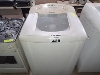 LOTE 428 - 01 LAVADORA MARCA ELECTROLUX 220V. (NO ESTADO) ATENÇÃO! FAZER A VISITAÇÃO ANTES DE ARREMATAR, NÃO SABEMOS SE FUNCIONA. LEILÃO NÃO TEM GARANTIA E NEM DEVOLUÇÃO, SUJEITO A POSSÍVEIS AVARIAS VISÍVEIS/OCULTAS E/OU AUSÊNCIA DE COMPONENTES.