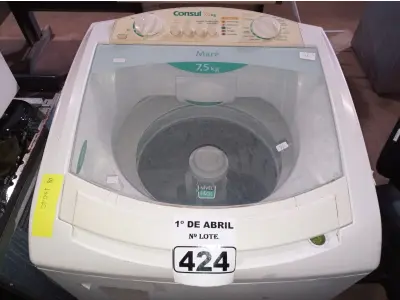 LOTE 424 - 01 LAVADORA MARCA CÔNSUL 7,5 KG 127V. (NO ESTADO) ATENÇÃO! FAZER A VISITAÇÃO ANTES DE ARREMATAR, NÃO SABEMOS SE FUNCIONA. LEILÃO NÃO TEM GARANTIA E NEM DEVOLUÇÃO, SUJEITO A POSSÍVEIS AVARIAS VISÍVEIS/OCULTAS E/OU AUSÊNCIA DE COMPONENTES.