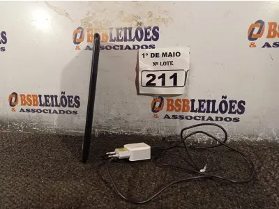 LOTE 211 - 01 TABLET KAIOMY COM CARREGADOR. (NO ESTADO) ATENÇÃO! FAZER A VISITAÇÃO ANTES DE ARREMATAR, NÃO SABEMOS SE FUNCIONA. LEILÃO NÃO TEM GARANTIA E NEM DEVOLUÇÃO, SUJEITO A POSSÍVEIS AVARIAS VISÍVEIS/OCULTAS E/OU AUSÊNCIA DE COMPONENTES.