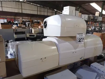 LOTE 271 - 04 DISPENSE PARA PAPEL TOALHA. (NO ESTADO) ATENÇÃO! FAZER A VISITAÇÃO ANTES DE ARREMATAR, NÃO SABEMOS SE FUNCIONA. LEILÃO NÃO TEM GARANTIA E NEM DEVOLUÇÃO, SUJEITO A POSSÍVEIS AVARIAS VISÍVEIS/OCULTAS E/OU AUSÊNCIA DE COMPONENTES.