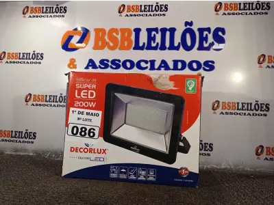 LOTE 086 - 01 REFLETOR DE SUPER LED 200W BIVOLT E DURAÇÃO DE 20.000 HORAS 6.000K MARCA DECORLUX. (NOVO) (NO ESTADO)
