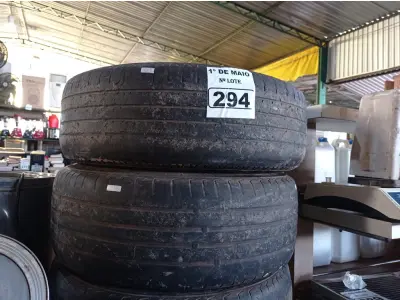 LOTE 294 - 03 RODAS DE LIGA LEVES 05 FUROS DA LIFAN COM PNEUS USADOS NAS MEDIDAS 235/60/16.  (NO ESTADO) ATENÇÃO! FAZER A VISITAÇÃO ANTES DE ARREMATAR, NÃO SABEMOS SE FUNCIONA. LEILÃO NÃO TEM GARANTIA E NEM DEVOLUÇÃO, SUJEITO A POSSÍVEIS AVARIAS VISÍVEIS/OCULTAS E/OU AUSÊNCIA DE COMPONENTES.