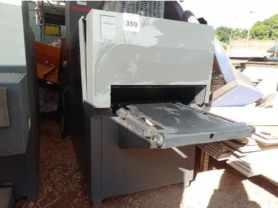 LOTE 359 - 01 MAQUINA GRÁFICA. (NO ESTADO) ATENÇÃO! FAZER A VISITAÇÃO ANTES DE ARREMATAR, NÃO SABEMOS SE FUNCIONA. LEILÃO NÃO TEM GARANTIA E NEM DEVOLUÇÃO, SUJEITO A POSSÍVEIS AVARIAS VISÍVEIS/OCULTAS E/OU AUSÊNCIA DE COMPONENTES.