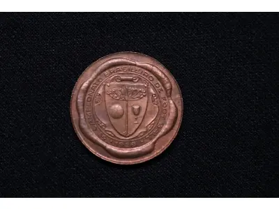 LOTE 010 - LOTE 10 – MEDALHAS - ESPORTE 	MEDALHA	OBSERVAÇÕES 1.		Centro Acadêmico do Paraná – Foot Baller. 1916. Gravador: José Peon.	Acobreada - envelope da Coleção Júlio Estrella Moreira 2.		Centro Acadêmico do Paraná – Foot Baller. 1916. Gravador: José Peon.	Acobreada - envelope da Coleção Júlio Estrella Moreira 3.		Centro Acadêmico do Paraná – Foot Baller. 1916. Gravador: José Peon.	Acobreada - envelope da Coleção Júlio Estrella Moreira 4.		Clube Atlético Independente – 1938 Gravador: Mueller	Prateada - envelope da Coleção Júlio Estrella Moreira 5.		6ª Campeonato Brasileiro de Foot Ball. 1928 Gravador: José Peon.	Acobreada