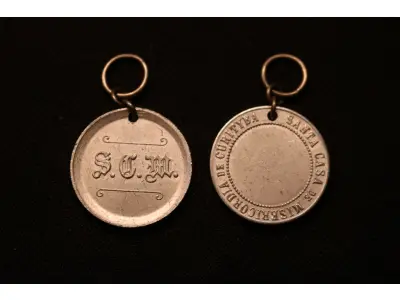 LOTE 026 - LOTE 26 – MEDALHAS SAÚDE 	MEDALHA	OBSERVAÇÕES 1.		Homenagem ao Professor Victor Ferreira do Amaral e Silva. 1934.  Gravador: José Peón	Dourada – envelope da Coleção Júlio Estrella Moreira 2.		Homenagem ao Professor Victor Ferreira do Amaral e Silva. 1934.  Gravador: José Peón	Dourada 3.		Homenagem ao Professor Victor Ferreira do Amaral e Silva. 1934.  Gravador: José Peón	Dourada 4.		Santa Casa de Misericórdia de Curitiba	Alumínio 5.		Santa Casa de Misericórdia de Curitiba	Alumínio 6.		XII Semana Odontológica Brasileira. 1955	Molde 7.		XII Semana Odontológica Brasileira. 1955	Molde 8.		Premio Dr. Nilo Cairo. Faculdade de Medicina do Paraná.1928.  Gravador: José Peón	Prateada