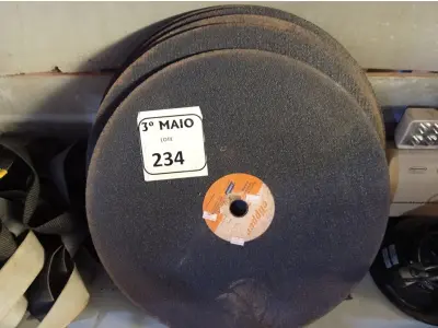 LOTE 234 - 05 DISCOS DE POLICORTE. (NO ESTADO) ATENÇÃO! FAZER A VISITAÇÃO ANTES DE ARREMATAR, NÃO SABEMOS SE FUNCIONA. LEILÃO NÃO TEM GARANTIA E NEM DEVOLUÇÃO, SUJEITO A POSSÍVEIS AVARIAS VISÍVEIS/OCULTAS E/OU AUSÊNCIA DE COMPONENTES.