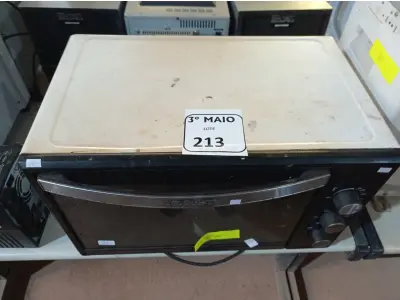 LOTE 213 - 01 FORNO ELÉTRICO COM AVARIAS. (NO ESTADO) ATENÇÃO! FAZER A VISITAÇÃO ANTES DE ARREMATAR, NÃO SABEMOS SE FUNCIONA. LEILÃO NÃO TEM GARANTIA E NEM DEVOLUÇÃO, SUJEITO A POSSÍVEIS AVARIAS VISÍVEIS/OCULTAS E/OU AUSÊNCIA DE COMPONENTES.