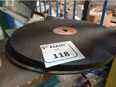 LOTE 118 - 05 DISCOS PARA POLICORTE. (NO ESTADO) ATENÇÃO! FAZER A VISITAÇÃO ANTES DE ARREMATAR, NÃO SABEMOS SE FUNCIONA. LEILÃO NÃO TEM GARANTIA E NEM DEVOLUÇÃO, SUJEITO A POSSÍVEIS AVARIAS VISÍVEIS/OCULTAS E/OU AUSÊNCIA DE COMPONENTES.
