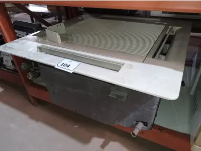 LOTE 104 - 01 EVAPORADORA DE TETO MARCA YORK. (NO ESTADO) ATENÇÃO! FAZER A VISITAÇÃO ANTES DE ARREMATAR, NÃO SABEMOS SE FUNCIONA. LEILÃO NÃO TEM GARANTIA E NEM DEVOLUÇÃO, SUJEITO A POSSÍVEIS AVARIAS VISÍVEIS/OCULTAS E/OU AUSÊNCIA DE COMPONENTES.