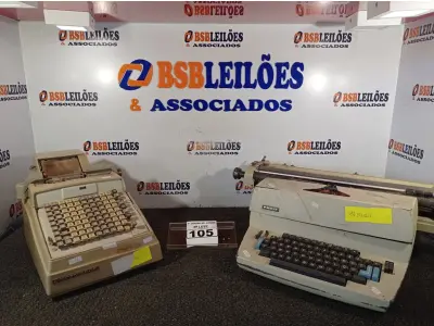 LOTE 105 - 01 MÁQUINA DE ESCREVER BURROUGHS E 01 MÁQUINA DE ESCREVER FACIT.  (NO ESTADO) ATENÇÃO! FAZER A VISITAÇÃO ANTES DE ARREMATAR, NÃO SABEMOS SE FUNCIONA. LEILÃO NÃO TEM GARANTIA E NEM DEVOLUÇÃO, SUJEITO A POSSÍVEIS AVARIAS VISÍVEIS/OCULTAS E/OU AUSÊNCIA DE COMPONENTES.