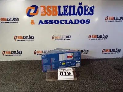LOTE 019 - 01 NÍVEL A LASER PARA LADRILHOS GTL 3 PROFISSIONAL MARCA BOSCH. (NOVO). (NO ESTADO) ATENÇÃO! FAZER A VISITAÇÃO ANTES DE ARREMATAR, NÃO SABEMOS SE FUNCIONA. LEILÃO NÃO TEM GARANTIA E NEM DEVOLUÇÃO, SUJEITO A POSSÍVEIS AVARIAS VISÍVEIS/OCULTAS E/OU AUSÊNCIA DE COMPONENTES.