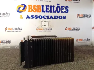 LOTE 493 - 01 AMPLIFICADOR UNIC PA 1800DX. (NO ESTADO) ATENÇÃO! FAZER A VISITAÇÃO ANTES DE ARREMATAR, NÃO SABEMOS SE FUNCIONA. LEILÃO NÃO TEM GARANTIA E NEM DEVOLUÇÃO, SUJEITO A POSSÍVEIS AVARIAS VISÍVEIS/OCULTAS E/OU AUSÊNCIA DE COMPONENTES.