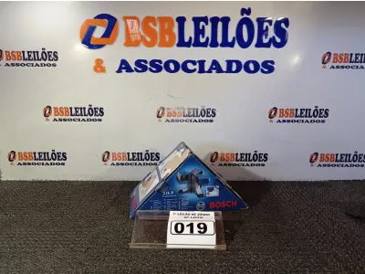 LOTE 019 - 01 NÍVEL A LASER PARA LADRILHOS GTL 3 PROFISSIONAL MARCA BOSCH. (NOVO). (NO ESTADO) ATENÇÃO! FAZER A VISITAÇÃO ANTES DE ARREMATAR, NÃO SABEMOS SE FUNCIONA. LEILÃO NÃO TEM GARANTIA E NEM DEVOLUÇÃO, SUJEITO A POSSÍVEIS AVARIAS VISÍVEIS/OCULTAS E/OU AUSÊNCIA DE COMPONENTES.