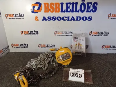 LOTE 265 - 01 TALHA MANUAL DE CORRENTE 1T 5M DE ELEVAÇÃO CSM. (NO ESTADO) ATENÇÃO! FAZER A VISITAÇÃO ANTES DE ARREMATAR, NÃO SABEMOS SE FUNCIONA. LEILÃO NÃO TEM GARANTIA E NEM DEVOLUÇÃO, SUJEITO A POSSÍVEIS AVARIAS VISÍVEIS/OCULTAS E/OU AUSÊNCIA DE COMPONENTES.