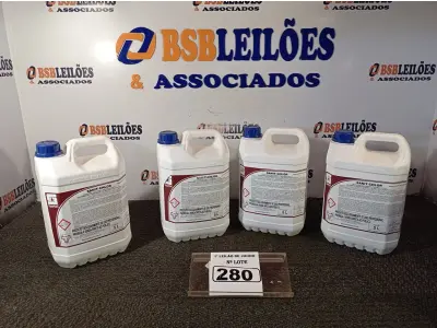 LOTE 280 - 04 GALÕES DE DESINFETANTE PARA INDÚSTRIA ALIMENTÍCIA E AFINS, EXCLUSIVAMENTE PARA USO PROFISSIONAL. CADA GALÃO CONTÉM 5 LITROS. (NO ESTADO) ATENÇÃO! FAZER A VISITAÇÃO ANTES DE ARREMATAR, NÃO SABEMOS SE FUNCIONA. LEILÃO NÃO TEM GARANTIA E NEM DEVOLUÇÃO, SUJEITO A POSSÍVEIS AVARIAS VISÍVEIS/OCULTAS E/OU AUSÊNCIA DE COMPONENTES.