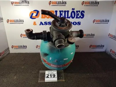LOTE 219 - 01 FILTRO PARA PISCINA. (NO ESTADO) ATENÇÃO! FAZER A VISITAÇÃO ANTES DE ARREMATAR, NÃO SABEMOS SE FUNCIONA. LEILÃO NÃO TEM GARANTIA E NEM DEVOLUÇÃO, SUJEITO A POSSÍVEIS AVARIAS VISÍVEIS/OCULTAS E/OU AUSÊNCIA DE COMPONENTES.