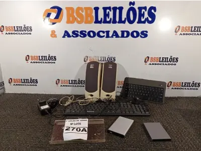 LOTE 270 - 01 KIT DE MINI TECLADO BLUETOOTH, 01 TECLADO USB, 01 MOUSE, 02 CASES DE HD, 01 CAIXA DE SOM JBL PLATINIUM SEM OS PÉS E BASE. (NO ESTADO) ATENÇÃO! FAZER A VISITAÇÃO ANTES DE ARREMATAR, NÃO SABEMOS SE FUNCIONA. LEILÃO NÃO TEM GARANTIA E NEM DEVOLUÇÃO, SUJEITO A POSSÍVEIS AVARIAS VISÍVEIS/OCULTAS E/OU AUSÊNCIA DE COMPONENTES.