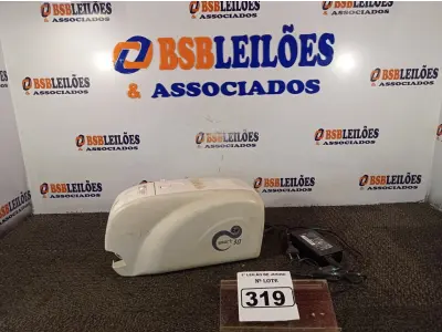 LOTE 319 - 01 IMPRESSORA PARA CARTÃO COM FONTE COM AVARIAS. (NO ESTADO) ATENÇÃO! FAZER A VISITAÇÃO ANTES DE ARREMATAR, NÃO SABEMOS SE FUNCIONA. LEILÃO NÃO TEM GARANTIA E NEM DEVOLUÇÃO, SUJEITO A POSSÍVEIS AVARIAS VISÍVEIS/OCULTAS E/OU AUSÊNCIA DE COMPONENTES.