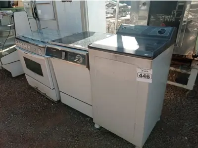 LOTE 446 - 01 FOGÃO BOCAS, 01 LAVA LOUCAS E 01 MÁQUINA DE LAVAR. (NO ESTADO) ATENÇÃO! FAZER A VISITAÇÃO ANTES DE ARREMATAR, NÃO SABEMOS SE FUNCIONA. LEILÃO NÃO TEM GARANTIA E NEM DEVOLUÇÃO, SUJEITO A POSSÍVEIS AVARIAS VISÍVEIS/OCULTAS E/OU AUSÊNCIA DE COMPONENTES.