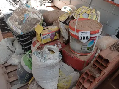 LOTE 388 - 01 LOTE DE MATERIAIS PARA CONSTRUÇÃO. (NO ESTADO) ATENÇÃO! FAZER A VISITAÇÃO ANTES DE ARREMATAR, NÃO SABEMOS SE FUNCIONA. LEILÃO NÃO TEM GARANTIA E NEM DEVOLUÇÃO, SUJEITO A POSSÍVEIS AVARIAS VISÍVEIS/OCULTAS E/OU AUSÊNCIA DE COMPONENTES.