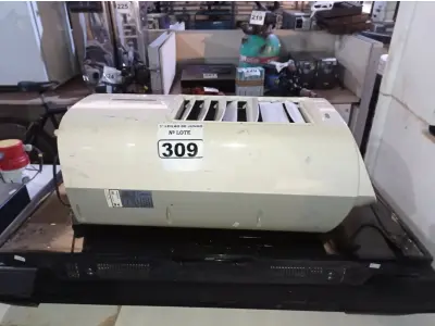 LOTE 309 - 02 TVS E 01 CLIMATIZADOR. (NO ESTADO) ATENÇÃO! FAZER A VISITAÇÃO ANTES DE ARREMATAR, NÃO SABEMOS SE FUNCIONA. LEILÃO NÃO TEM GARANTIA E NEM DEVOLUÇÃO, SUJEITO A POSSÍVEIS AVARIAS VISÍVEIS/OCULTAS E/OU AUSÊNCIA DE COMPONENTES.